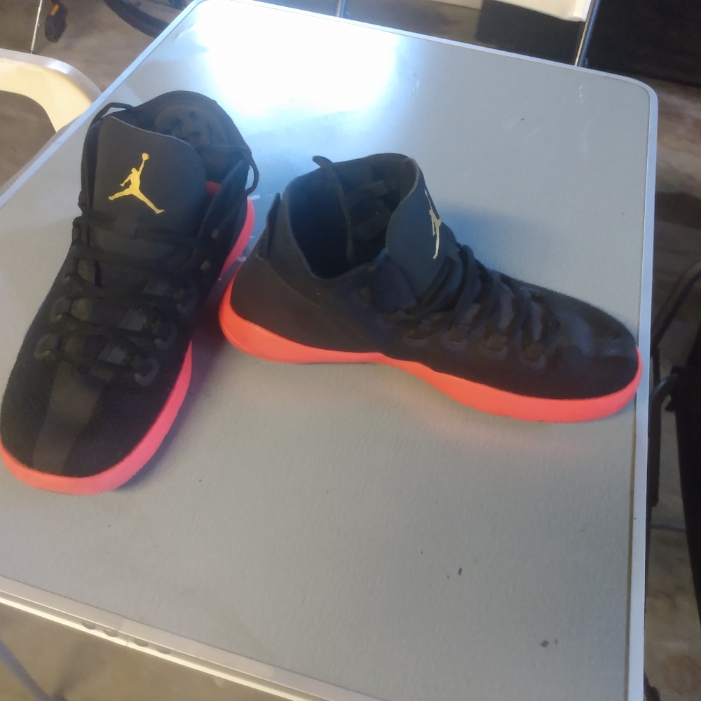 Shoes - Picture 5 of 5